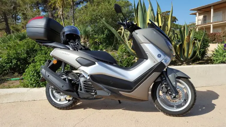 Location de scooter à Porto-Vecchio